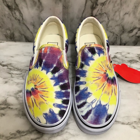 Vans New w/tag Slip On Sneakers - Picture 2 of 8